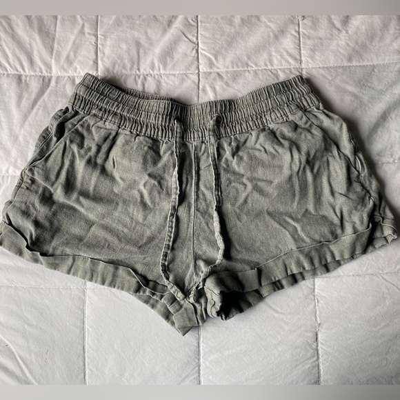 Green Shorts Small - Picture 1 of 3